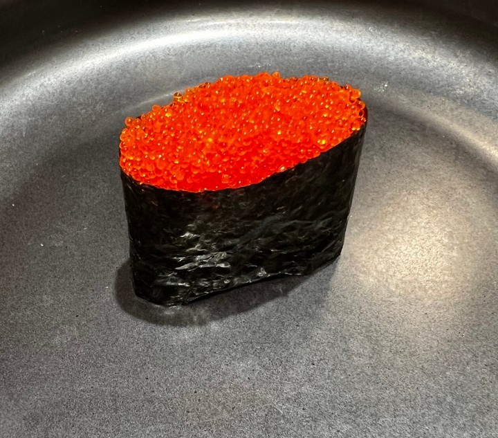 Tobiko Nigiri * (G)