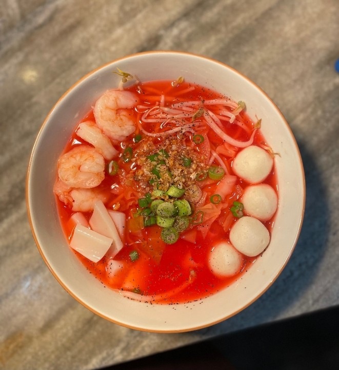 YENTAFO ( Pink noodle soup )