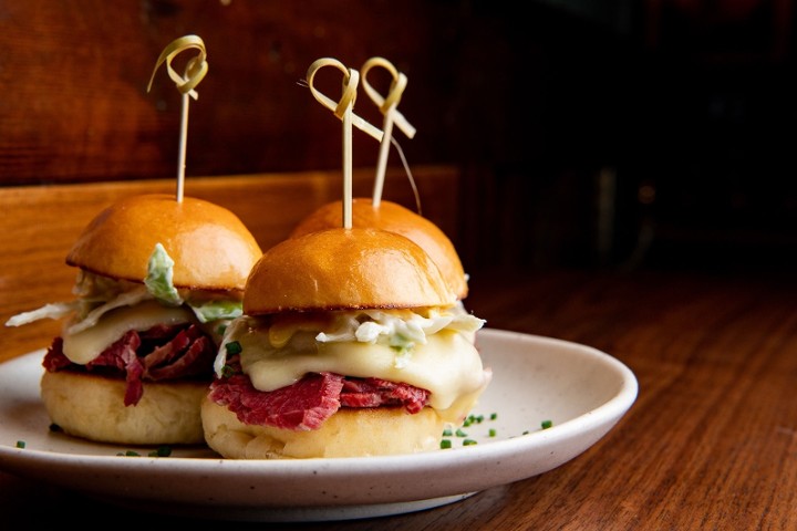 CORNED BEEF SLIDERS