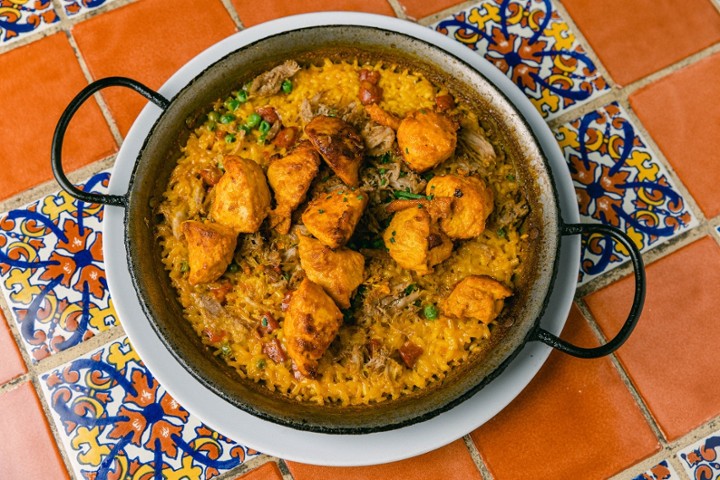 Large Casa Cordoba Paella