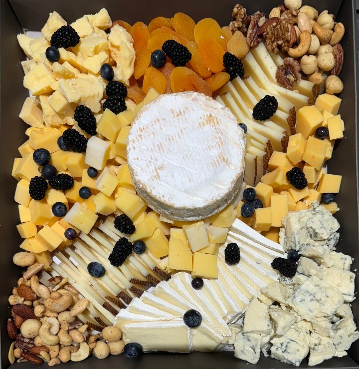 The Cheese Platter, Server 10 or 20