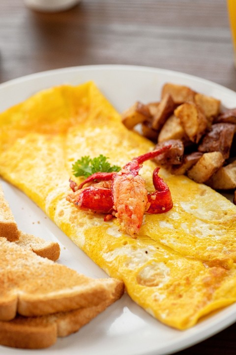 Lobster & Veggie Omelet w/ Homefries and Toast