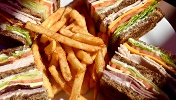 Horseshoe Bar & Grill