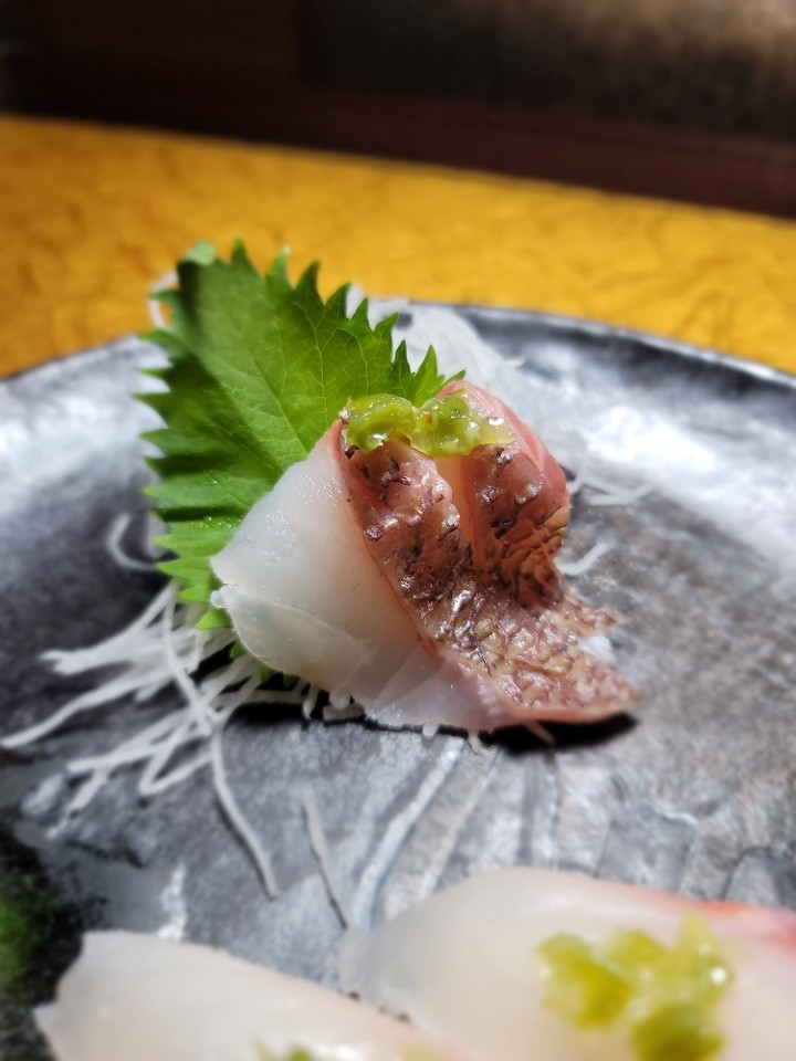 Japanese Red Snapper Sashimi* (2pcs)