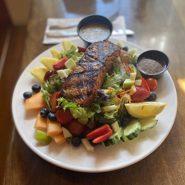 BBQ Salmon Salad