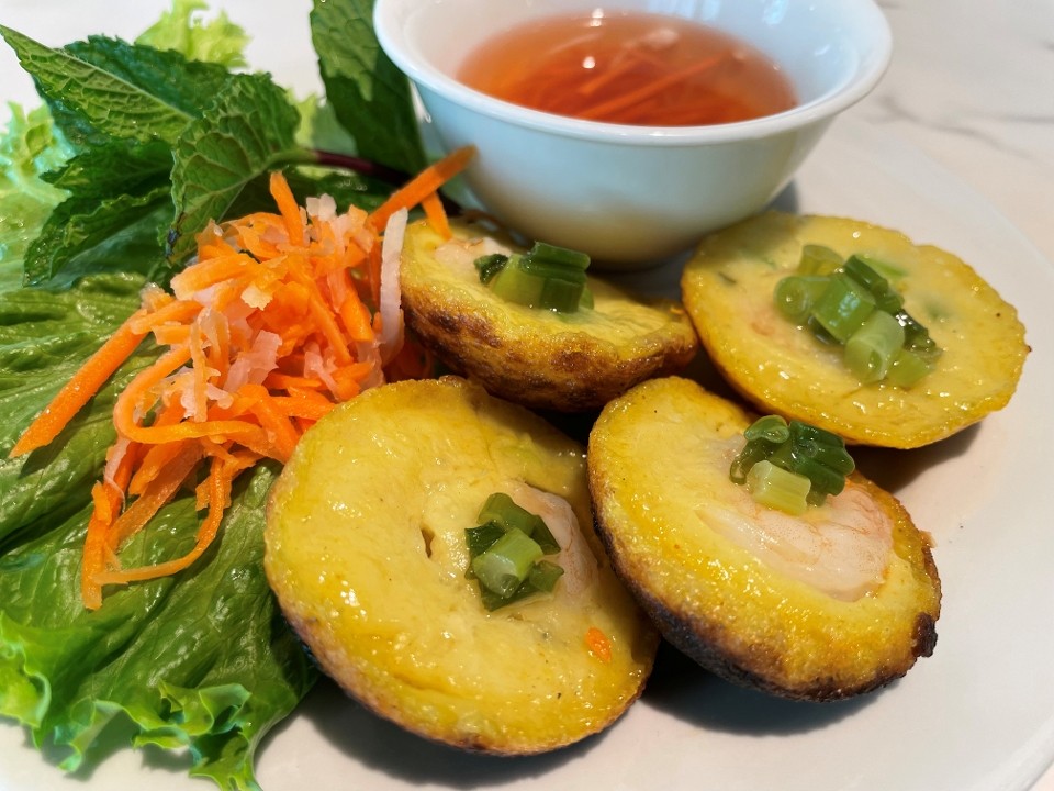 Vietnamese Mini Savory Pancakes - Bánh Khọt