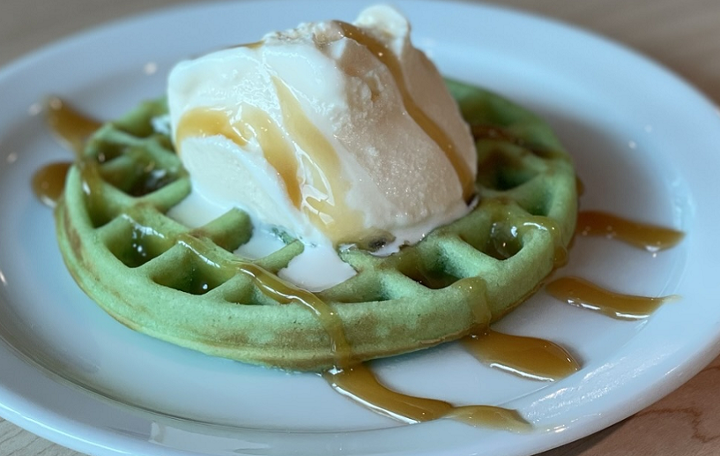 Pandan Waffle - Bánh Kẹp Lá Dứa