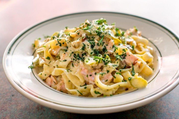 Fettuccini Salmone