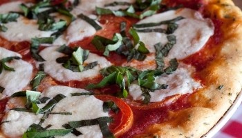 Dino's Pizzeria