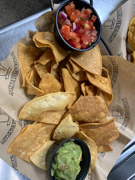 Family Style Chips and Dip