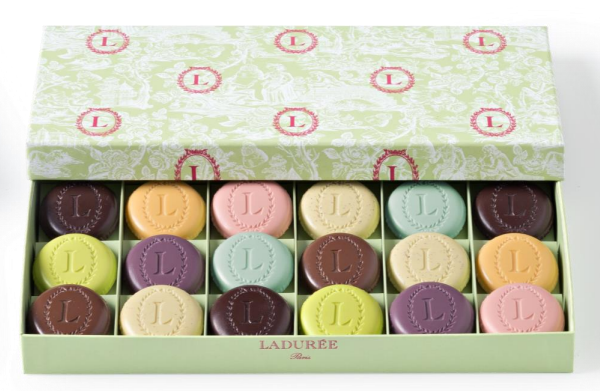 BOX OF 18 EUGENIE