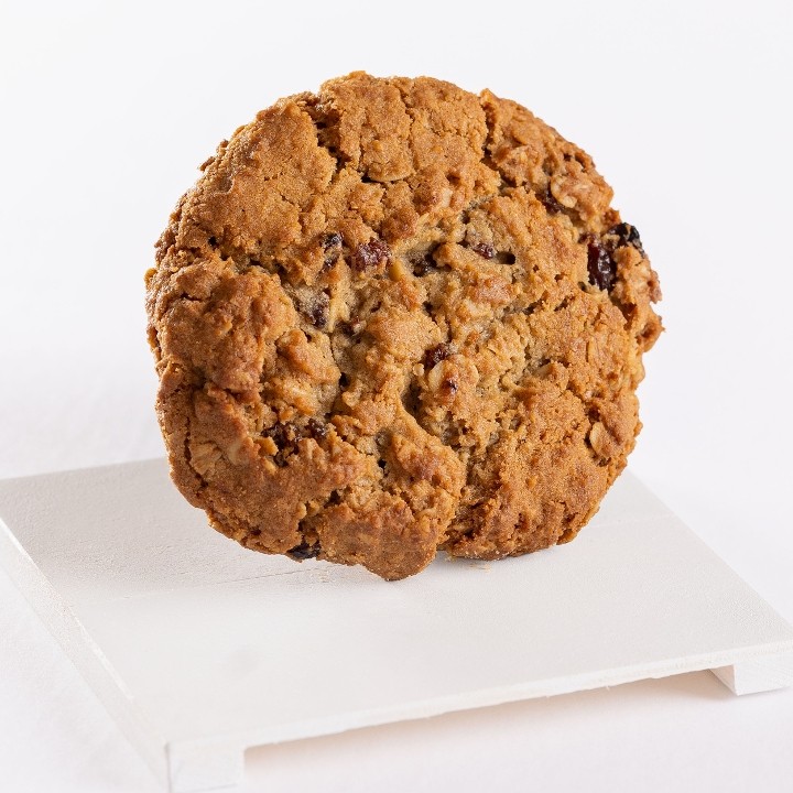 Jumbo Oatmeal Raisin Cookie