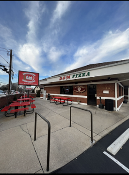 A M Pizza 626 Quentin Road