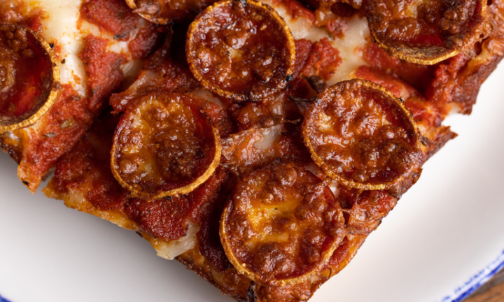 pizza: pepperoni (6x6)