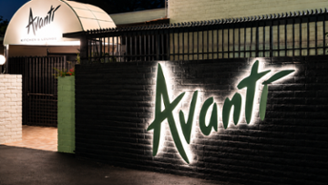 Avanti Restaurant & Catering 2728 E. Thomas Road