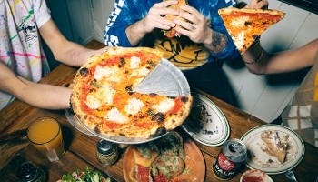 Pizza Bruno Curry Ford