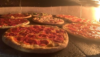 Lou's Woodfire Pizza Laughlin 2409 Veterans Blvd