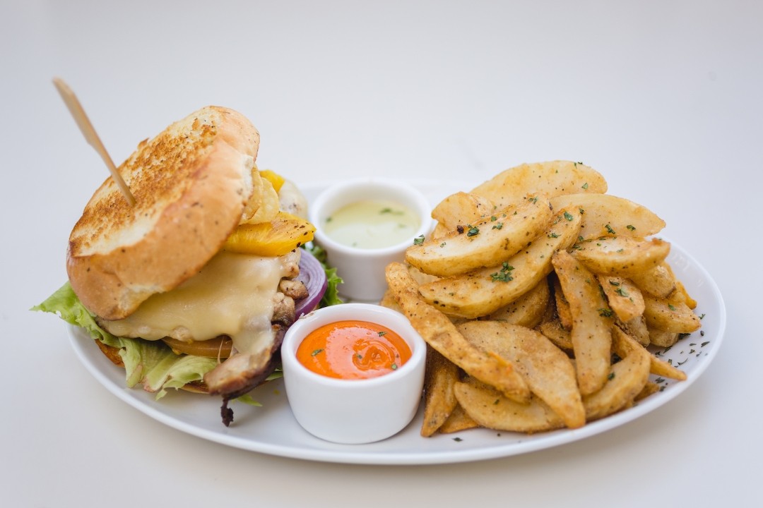 Queenstown Bistro  New Zealand Burger Restaurant in UTC
