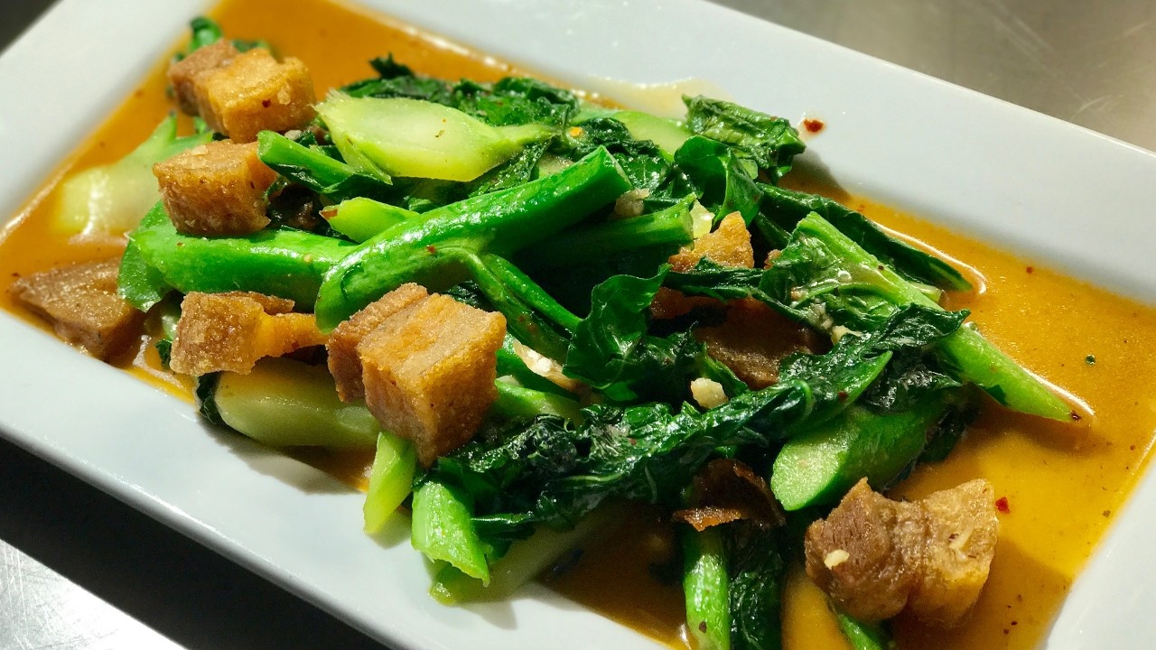 Chinese Broccoli & Crispy Pork