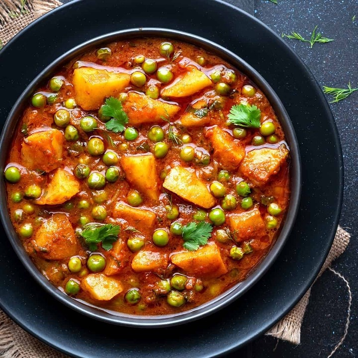 Aloo Matter (Potatoes & Green Peas)  - VEGAN