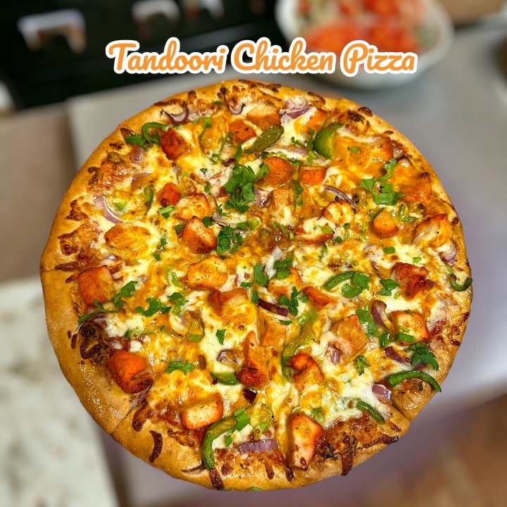 #3. Tandoori Chicken Pizza - Halal