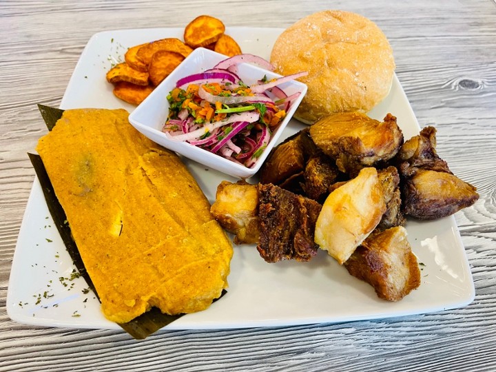 Desayuno Lurin / Deep Fried Pork platter