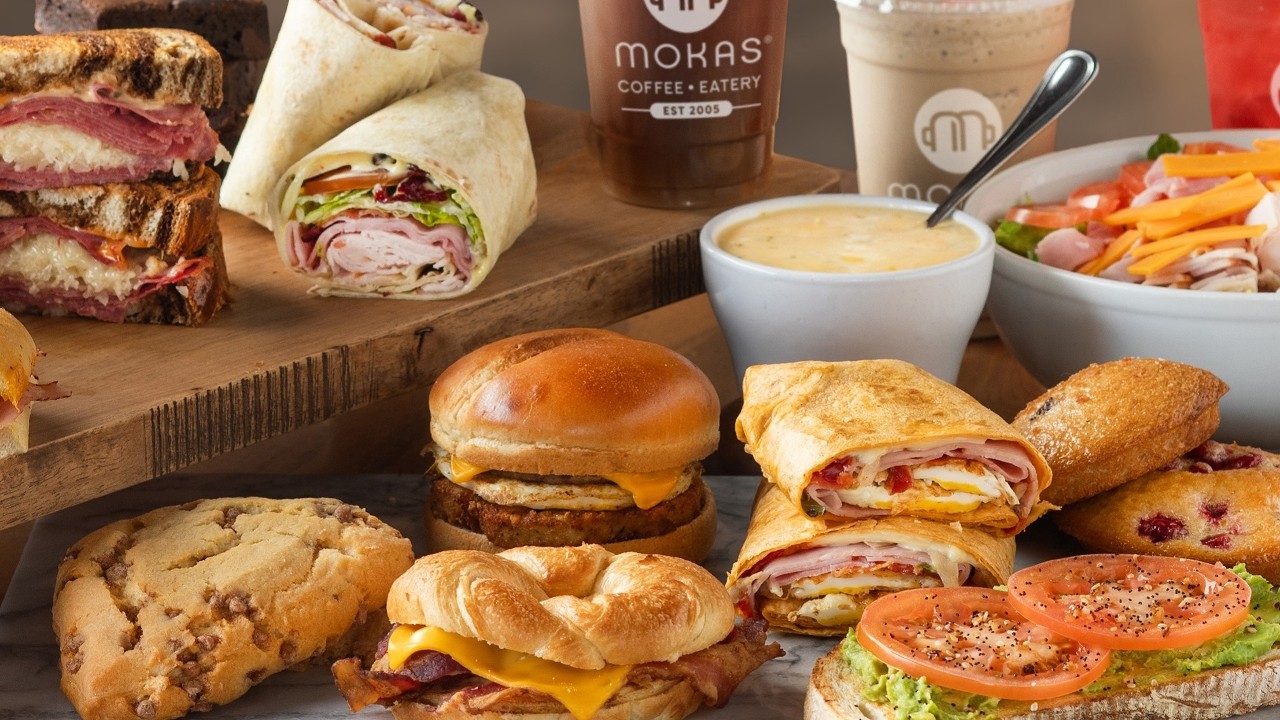 Mokas Coffee & Eatery - Delano