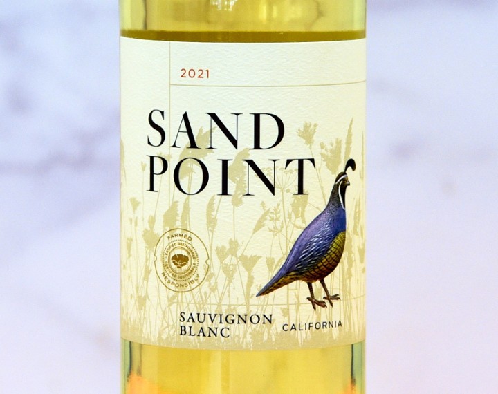 Sand Point Sauvignon Blanc Bottle
