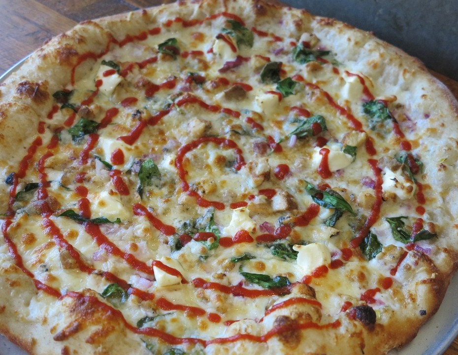 18" Sriracha Chicken & Spinach Pizza