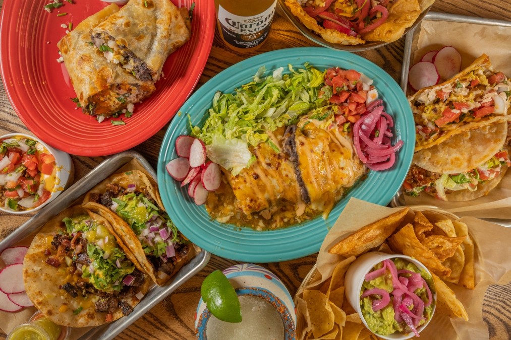 De Los Muertos - Mexican Kitchen