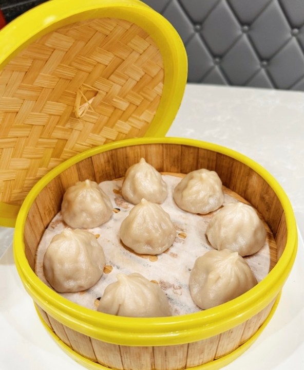 Pork Soup Dumplings 小笼包 (8)