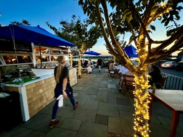 The Homeport Restaurant and Oyster Bar