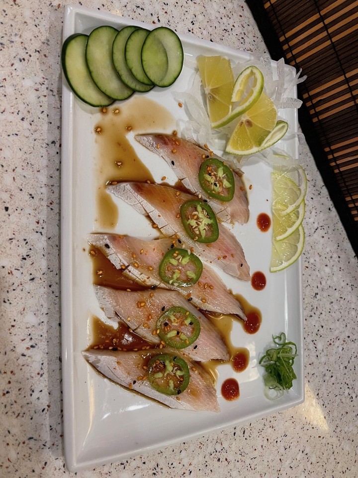 Spicy Hamachi Sashimi -5pc