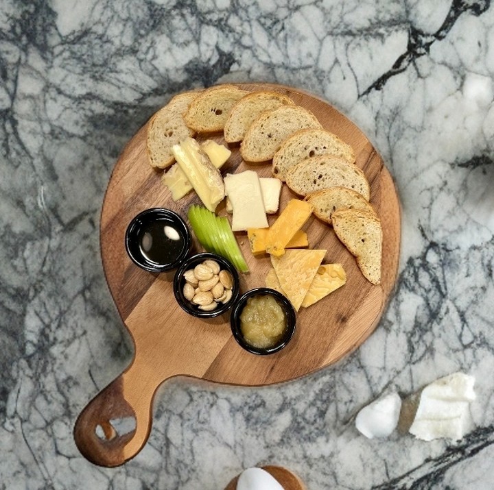 CHEESE BOARD