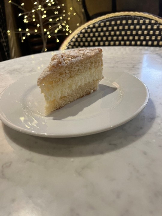 Italian Lemon Cream Cake