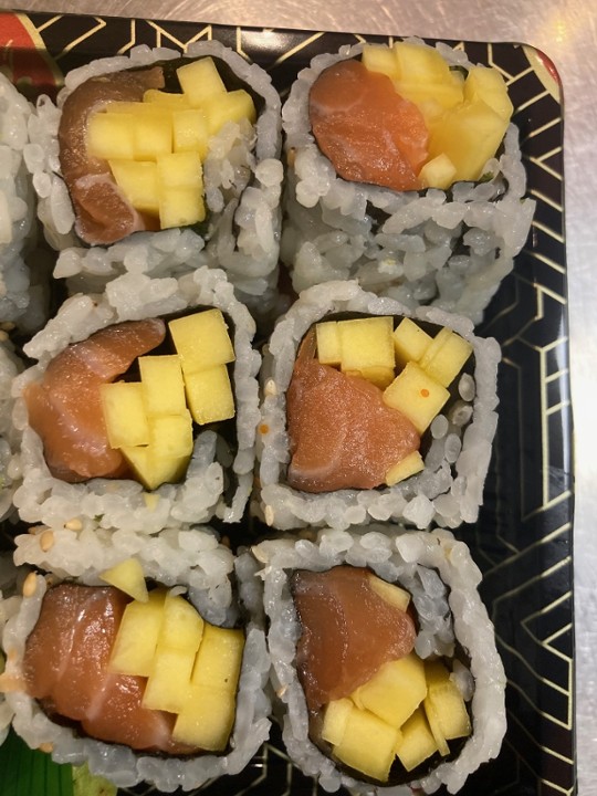 565. Salmon Mango Roll