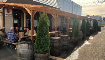 Santiam Brewing Company 2544 19th St. SE