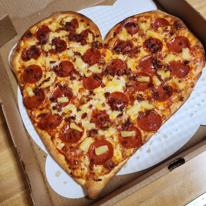 14" Heart Pizza