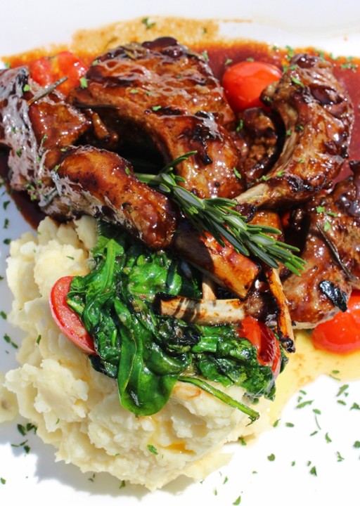 Rosemary Smothered Lamb Chops