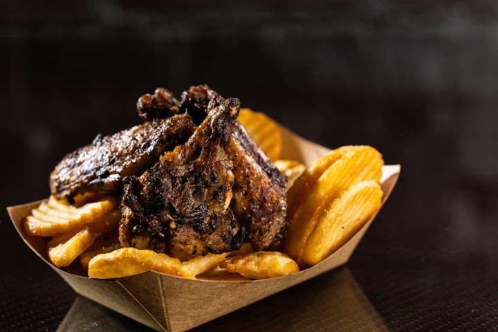 4 Charcoal Wings and Fries