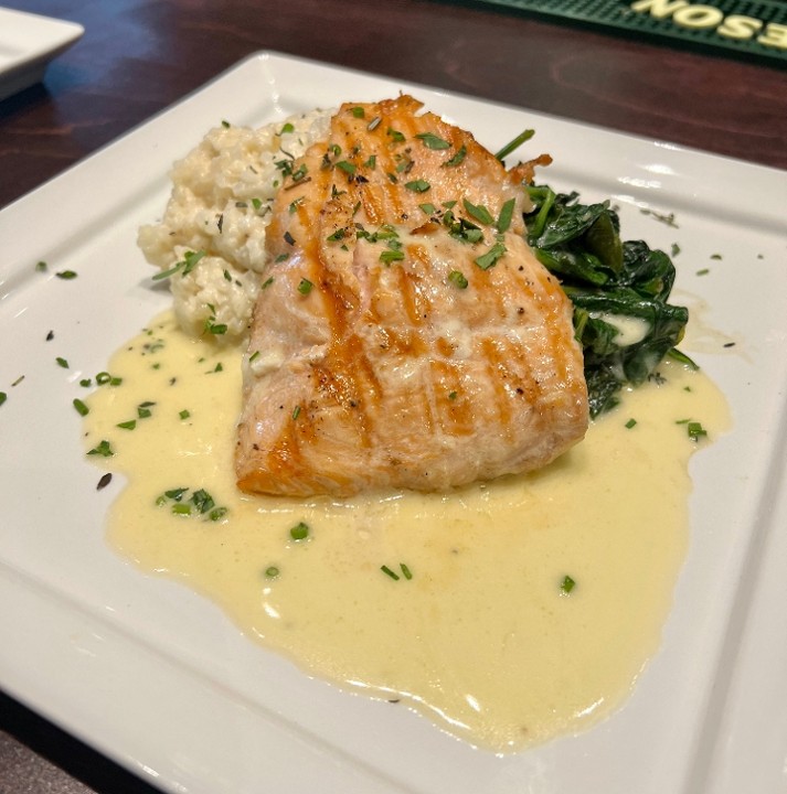 Salmon Beurre Blanc