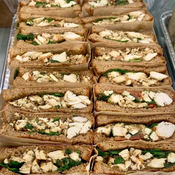 Sandwich Tray (16 Halves)