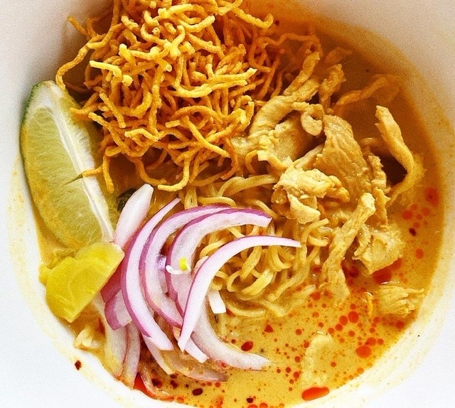E5 Lanna Noodle Curry (Koa Soi)