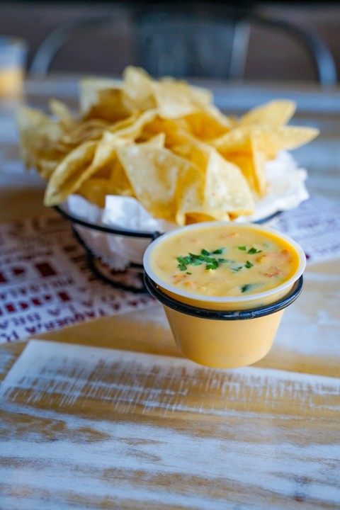 CHILE CON QUESO