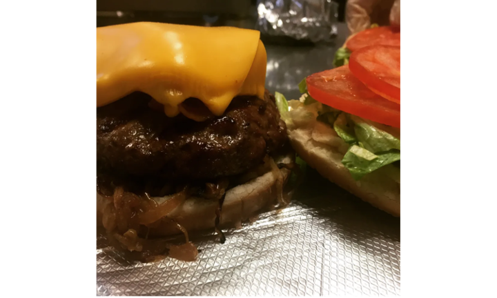 1/2 LB. CHEESEBURGER