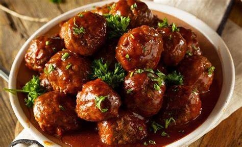 Albóndigas Guisadas/ Meatballs Stew