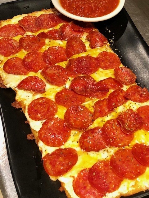 Cheesy Pepperoni Flatbread