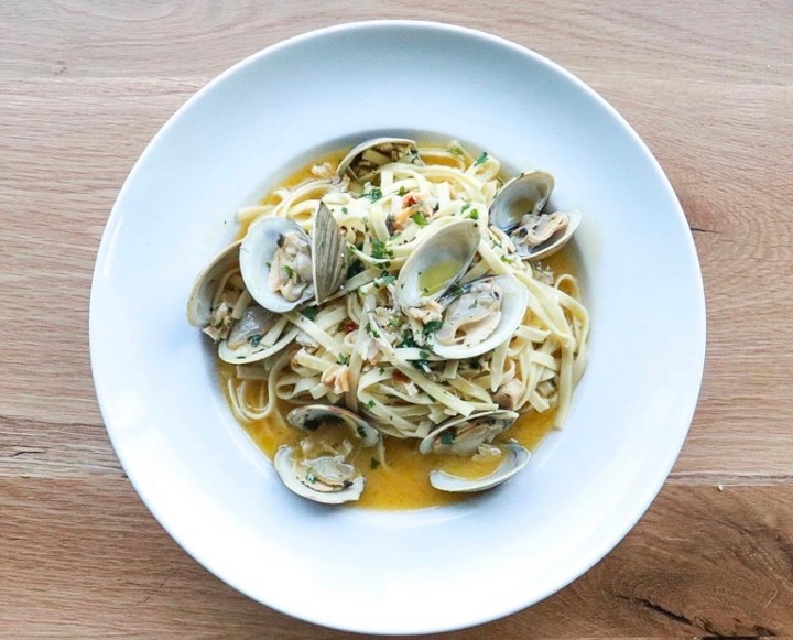 LINGUINE & CLAMS
