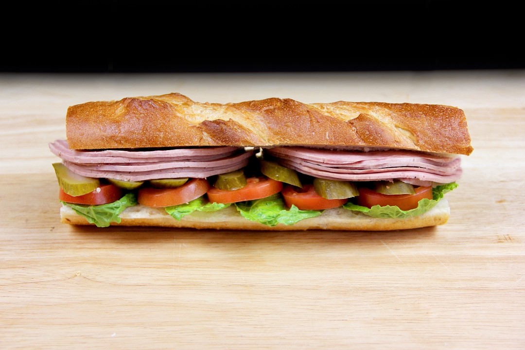 Mortadella Sandwich (ساندویچ کالباس)