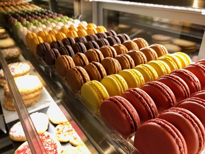 Sicilian Pistachio Macaron